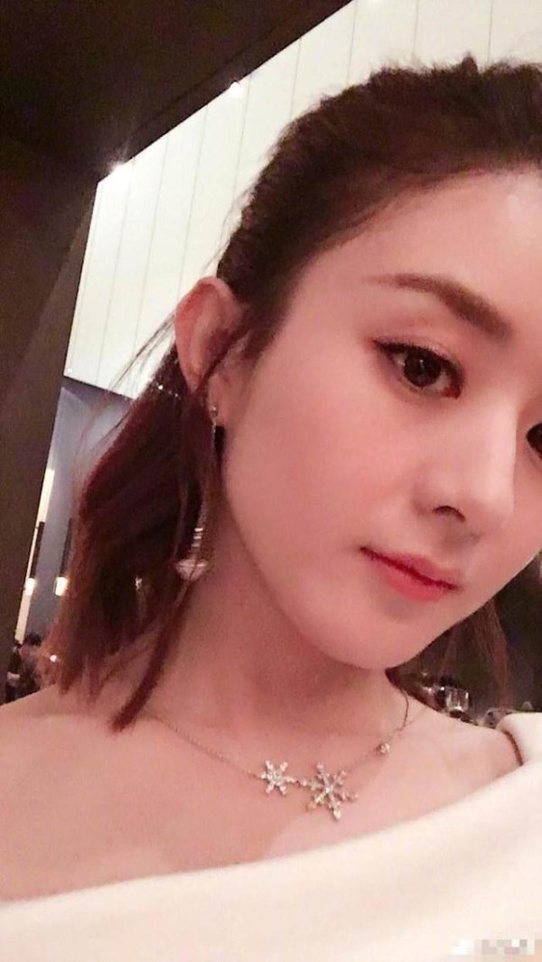 明星自拍哪家强？杨幂半脸，彭于晏晒鼻孔，网友：张一山的有味道