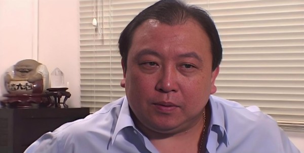 太狠！王晶凌晨发文怼港顶流男星：赶紧滚出这圈子！