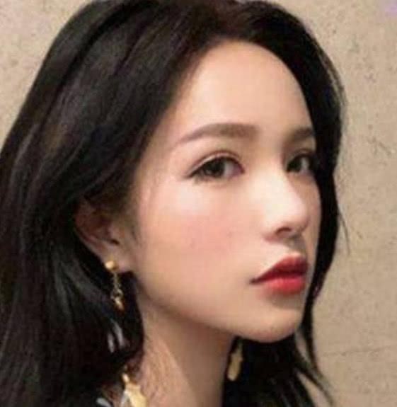 打人网红背景被爆，黑历史被扒金主背景硬，网友：难怪胆子这么肥