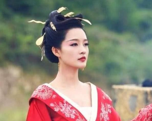 古装扮相“最好看”的5位明星，刘诗诗上榜，第一是个男明星