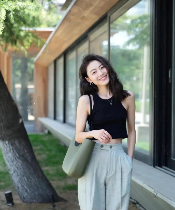 不会搭配衣服用什么软件（服装搭配软件app推荐）