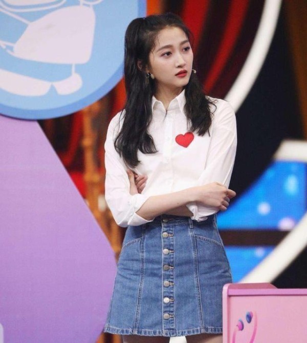 为什么有些明星孩子忙于拍戏可成绩依然很好？这3个因素是关键