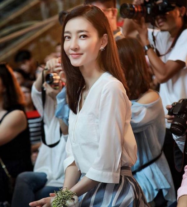 娱乐圈最标准的5张美人脸，有4位都被人“拐走了”