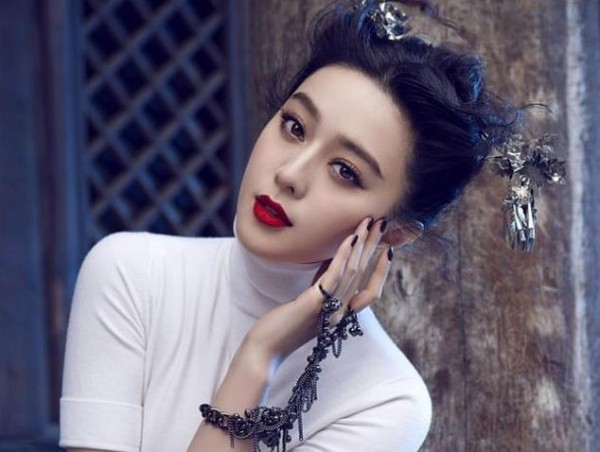 娱乐圈最标准的5张美人脸，有4位都被人“拐走了”