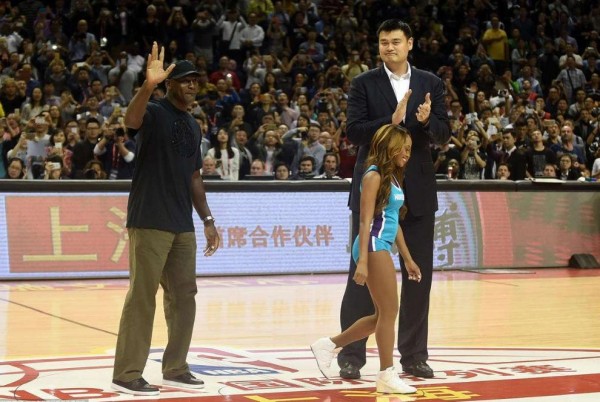 姚明的实力究竟如何？且看NBA巨星如何评价，乔丹科比吐真言！