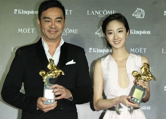他是名副其实的影帝，却隐婚十八年，老婆是高学历港姐