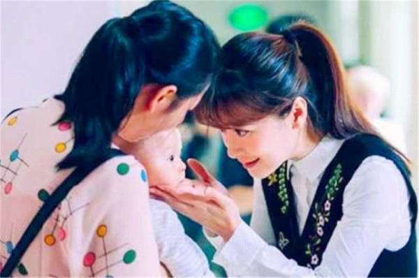 怎么捧都火不起来的女明星，第二位是自己低调，第五位是个谜