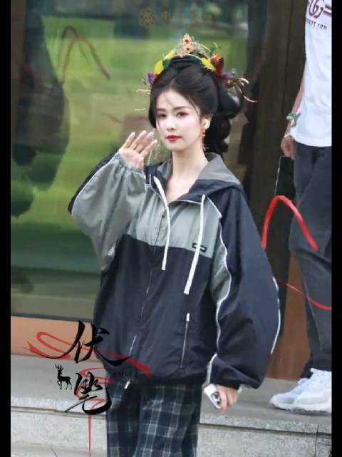 白鹿奔跑吧路透，好美啊