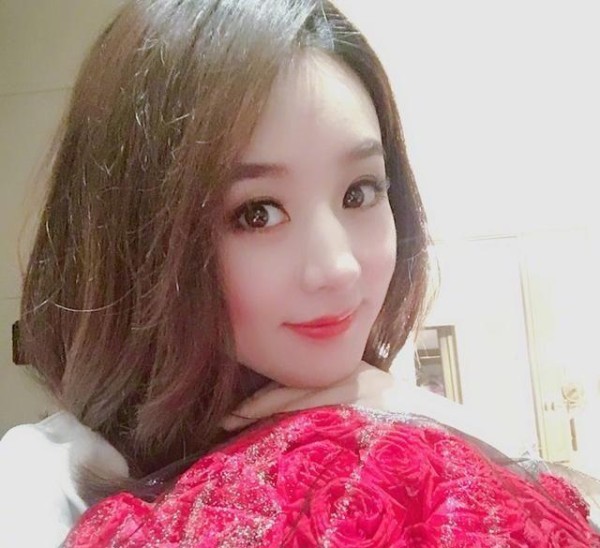 赵丽颖领证结婚娱乐圈80多位明星送祝福，他们至今都没有动静？