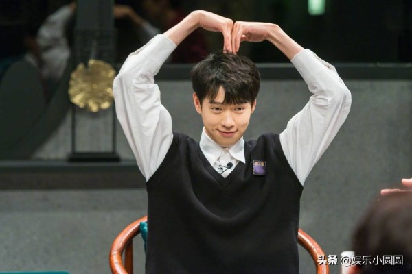 费启鸣因追星杨幂成功笑到脱臼！魏大勋你怕了么？