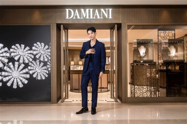 林柏宏担任珠宝品牌开幕嘉宾。（图／DAMIANI提供）