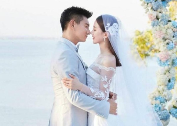 5对明星夫妻婚纱照，第一对婚礼盛大恩爱无比，最后一对却已离婚
