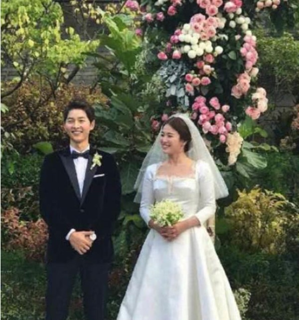 5对明星夫妻婚纱照，第一对婚礼盛大恩爱无比，最后一对却已离婚