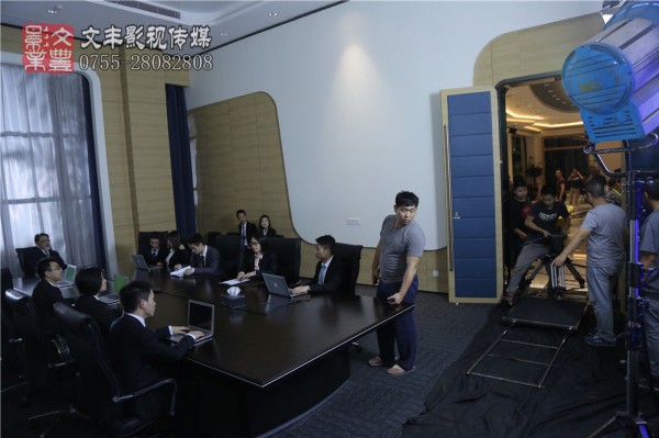 拍摄企业宣传片时如何与演员合作