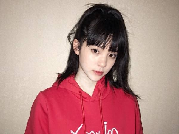 欧阳娜娜：吃着可爱长大的萌妹子， 有才有艺又有颜