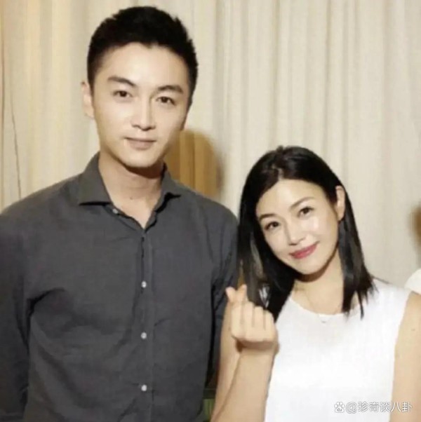 清纯女神陈妍希：以为是白纸，其实是报纸，她的情史比你想的更乱