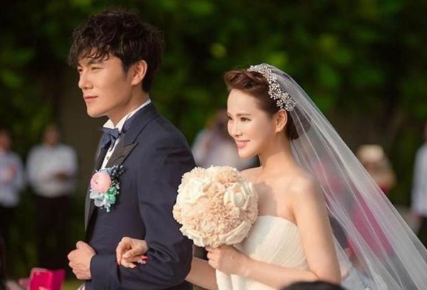 伊能静感慨：四十岁女演员演女一号太难！为爱放弃事业值得吗？