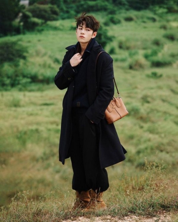 魏浚笙三年内从《调教你男友》走红成为Dolce&Gabbana时装秀明星及多栖时尚宠儿