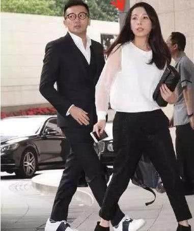 结婚15年不让妻子露面，原来颜值如此惊艳，苏有朋隐藏的够深