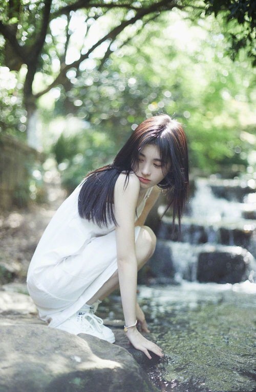 鞠婧祎吊带黄背心_女明星热度排名-0726 鞠婧祎吊带黄背心，贾玲亮相奥...