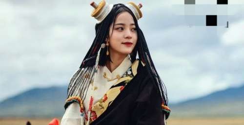 欧阳娜娜仗着颜值高就任性，给素人当伴娘，看清新娘颜值，懵了