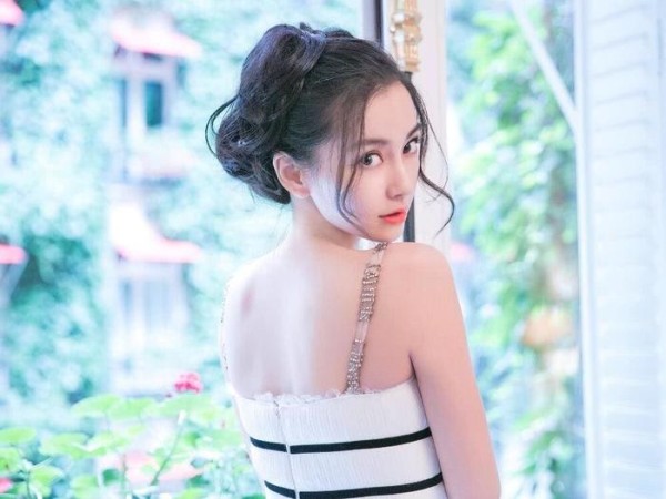 招黑体质明星排行榜，赵丽颖居然上榜，第一名做什么都被黑
