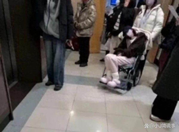 赵露思健康状况引发热议！幕后压力让人心疼，明星也需要关注身体