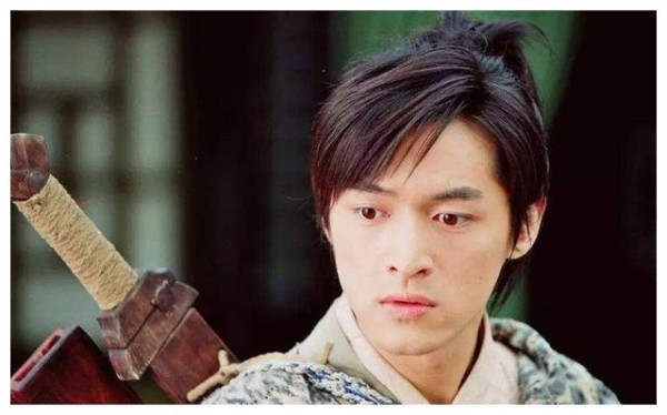 胡歌4大经典角色：李逍遥帅气，梅长苏霸气，却都不如他深入人心