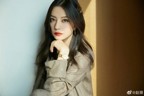 赵薇15岁女儿“小四月”近照疯传！