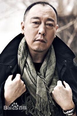 中国杰出男演员的演技深度解析，一位杰出演员的成长之路与演技展示