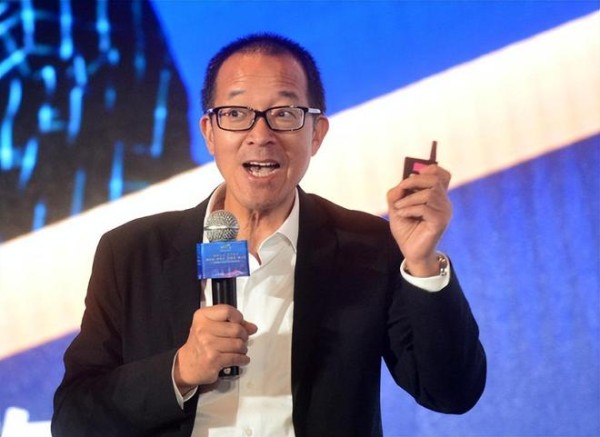 做完直播带货再做职业培训，老俞让新东方成功转型了吗？