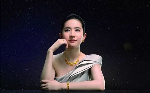 哪个明星卖过中国黄金，一场跨界合作的探索与启示