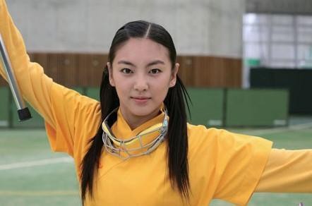 明星出道前辣眼的照片 赵丽颖清纯张柏芝最美霍建华最帅