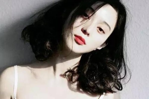 睡烂了的明星 女明星的情史总是成为街头热议