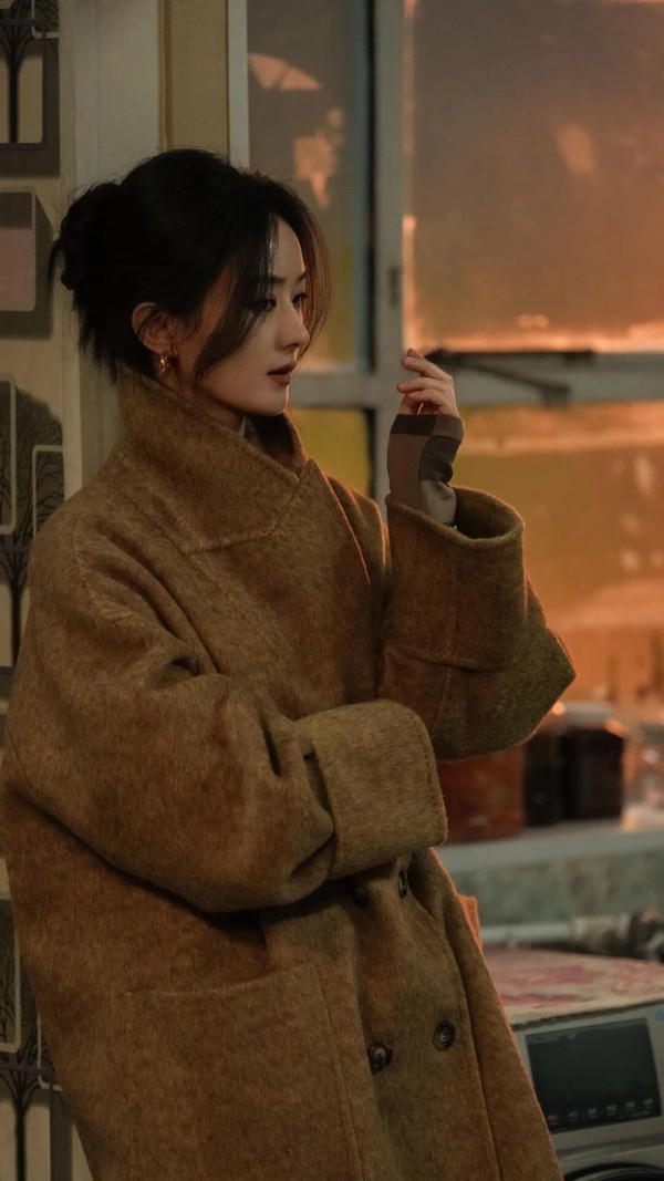 颖火虫必看！被追着要的赵丽颖壁纸~