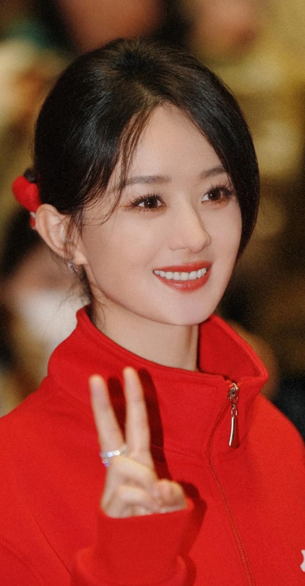 赵丽颖十大经典美照合集，演绎不同风格魅力