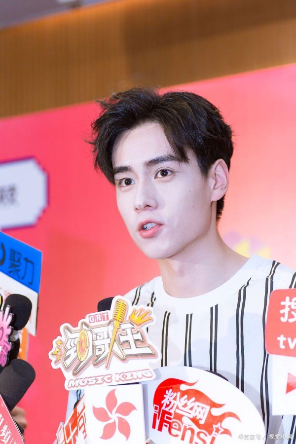徐若晗谢彬彬24小时光速辟谣，明星公关文案藏着什么秘密？