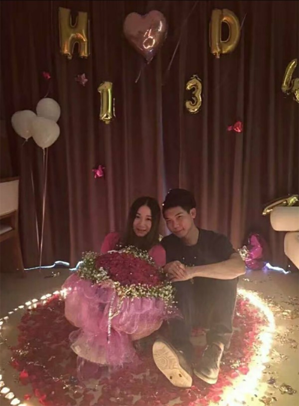 国内明星浪漫求婚韩国明星
