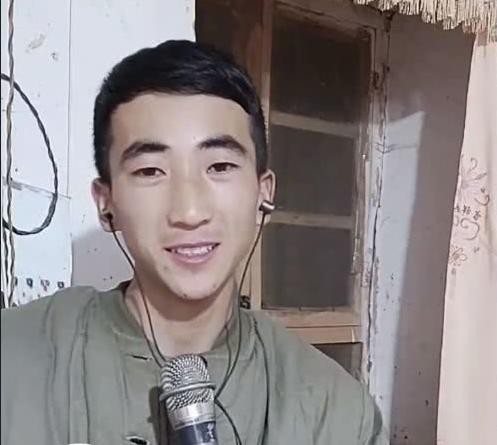 快手宝军究竟是什么人？快手排名前五的网红都去他直播间豪刷百万