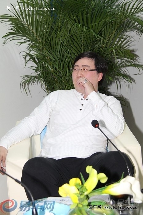 资深车模经纪人踢曝模特圈潜规则内幕
