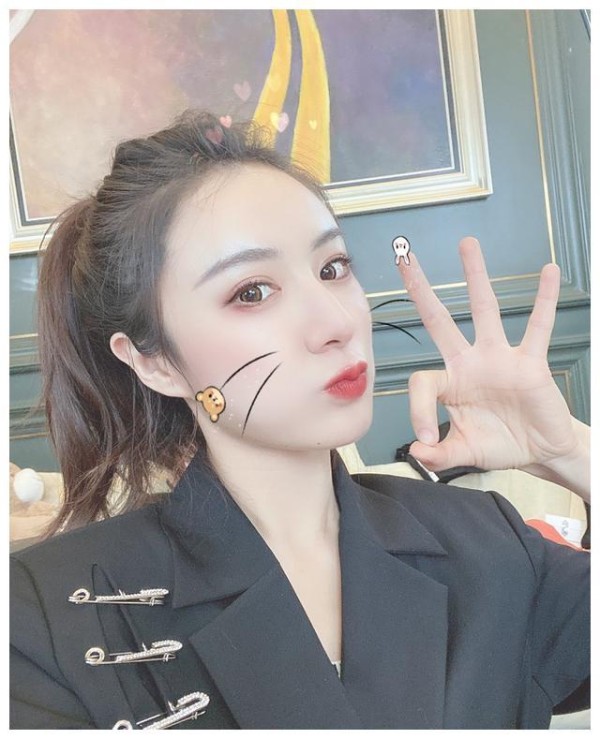 明星为啥都转行做直播卖货？李佳琦薇娅一晚上收入超杨幂拍一部戏