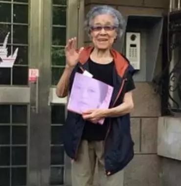 五岁出道, 出国留学成剑桥硕士, 29岁因车祸去世