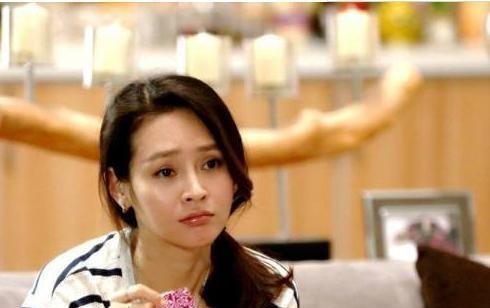刚出道就闪婚，今爱情事业双丰收，女儿也遗传了她的美貌！