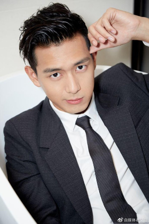 出道即巅峰的李现，多才多艺充满正能量，你也是现男友的粉丝吗？