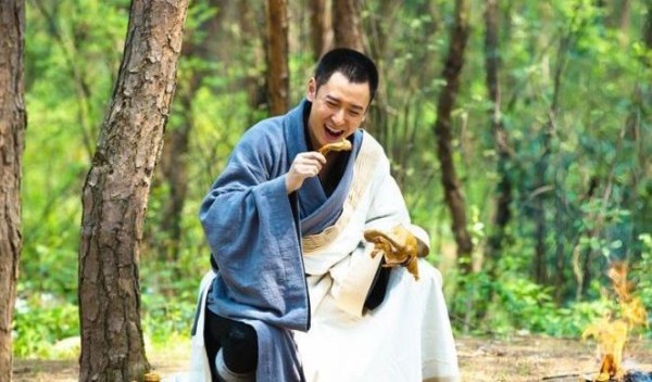 非科班出身未学过一天演戏，却被众多导演力捧，如今成为烂片之王