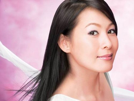 明星成名前职业大曝光 张柏芝竟是点心妹(图)