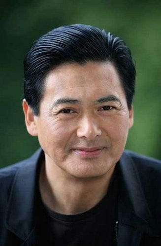 盘点娱乐圈明星出道前干过的职业:最后一位曾是杂技演员让人意外