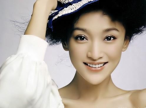 盘点娱乐圈明星出道前干过的职业:最后一位曾是杂技演员让人意外
