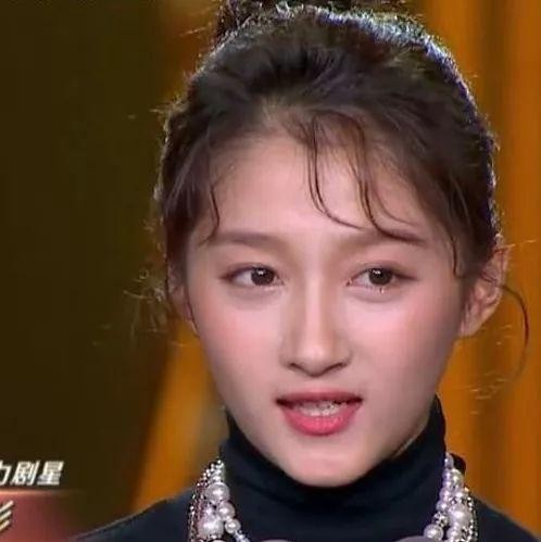 明星真实颜值的特写：杨幂好不自然孙俪很漂亮关晓彤胜在年轻