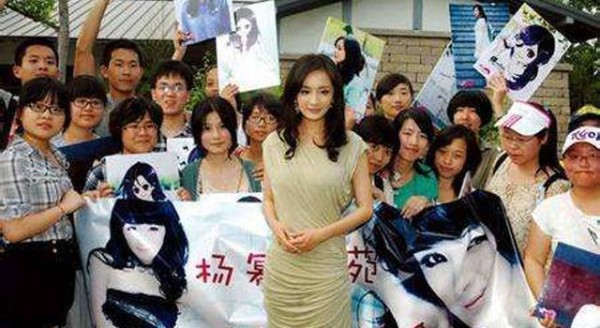 明星粉丝名哪家强？杨幂粉丝勤劳，赵丽颖粉丝最亮，刘亦菲最冤！